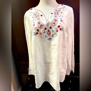 Linen tunic in white